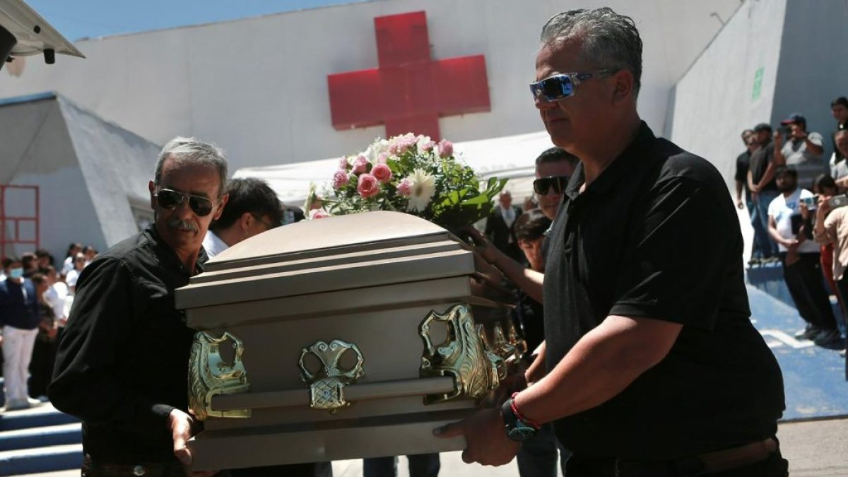 Duelo en la Cruz Roja: despiden a Briana Sofía tras accidente en la Sierra de Juárez