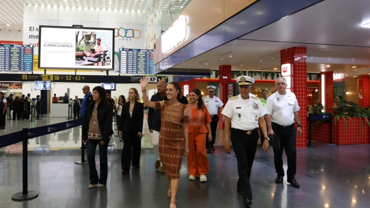 Sheinbaum entrega primera fase de remodelación del AICM