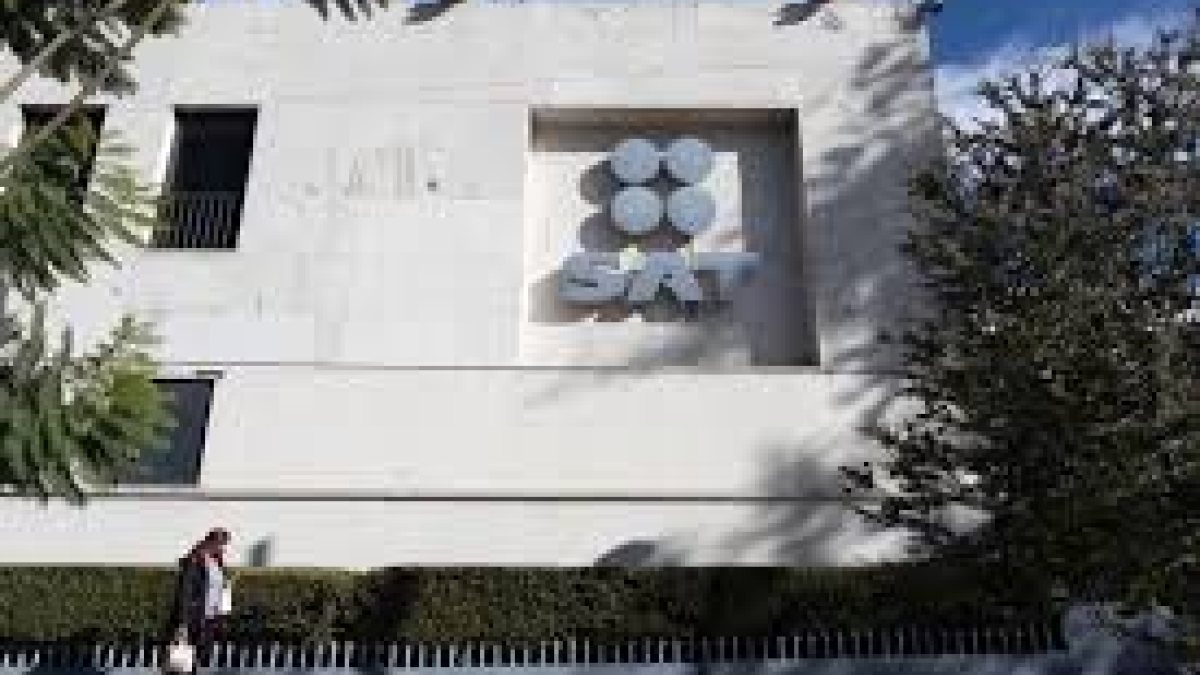 Debate fiscal vuelve al centro por combate a factureras