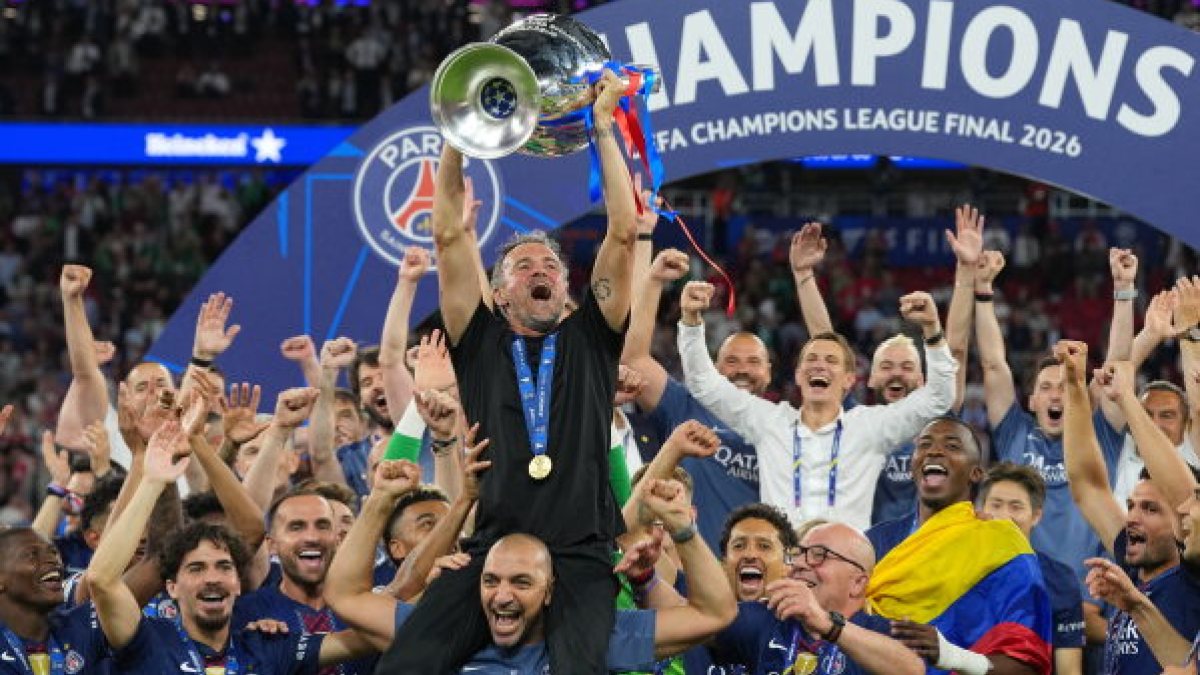 PSG celebra título europeo tras vencer al Arsenal en penales
