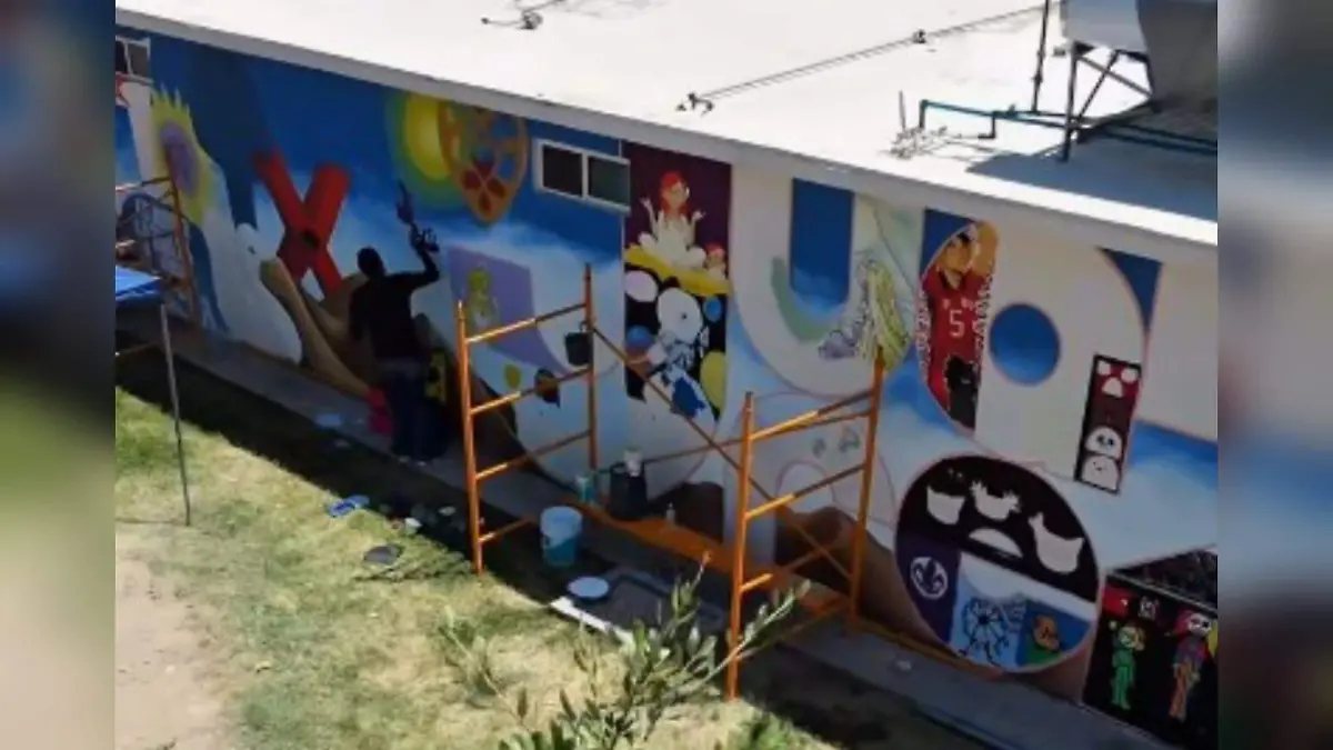 Niños y artistas transforman el Parque Central con nuevos murales de identidad juarense