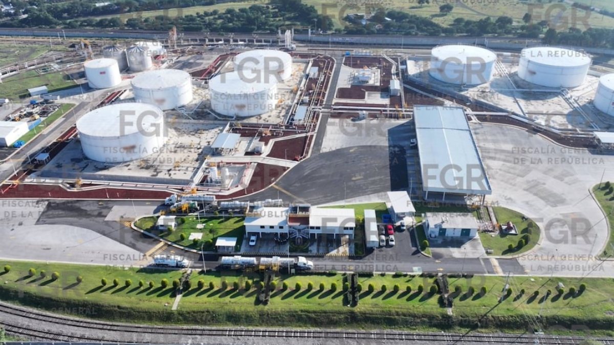 FGR atrae caso de 59 millones de litros de combustible mientras empresas aún deben acreditar legalidad