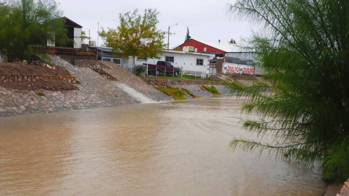 Lluvias dejan cientos de viviendas afectadas en Juárez y mantienen vigilancia por nuevas tormentas