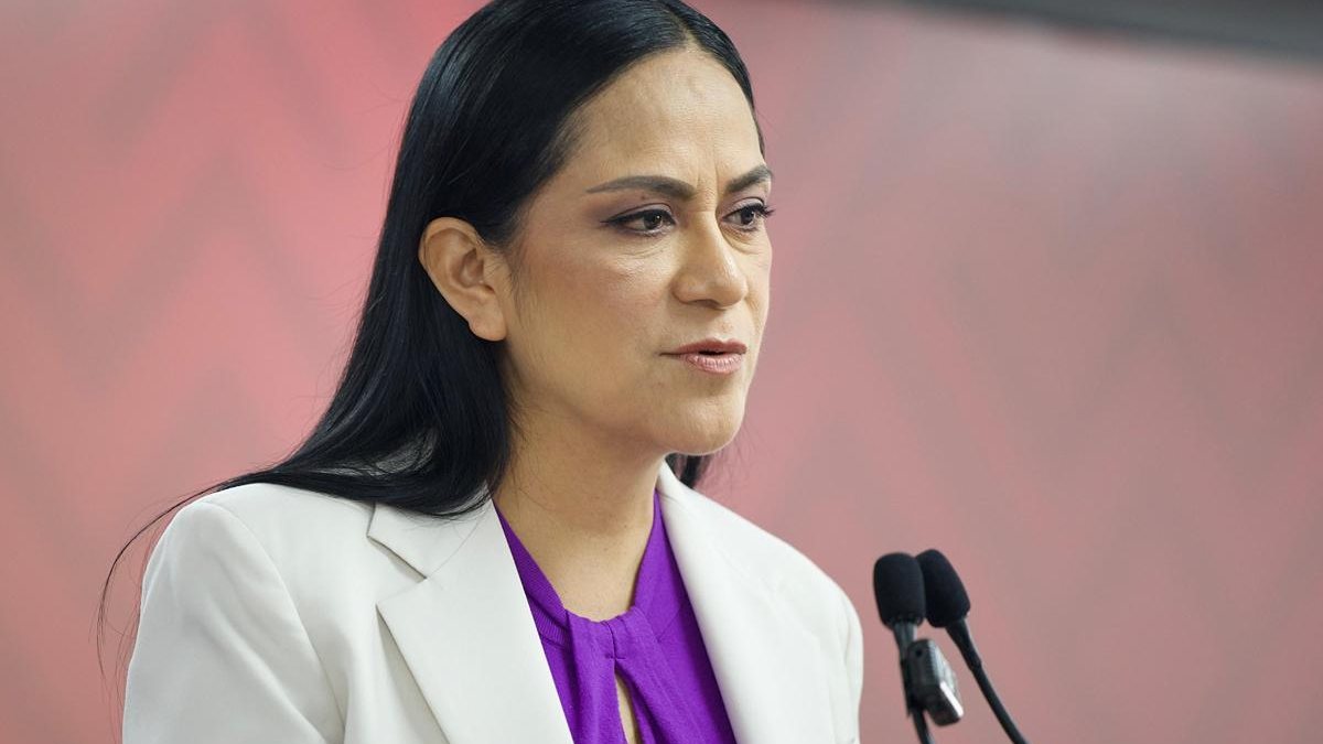 Morena aplaza definiciones de candidaturas estatales y pide esperar hasta diciembre