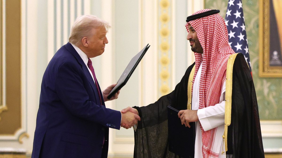 Diplomacia en Medio Oriente tropieza tras aplazarse reunión entre Irán y países del Golfo