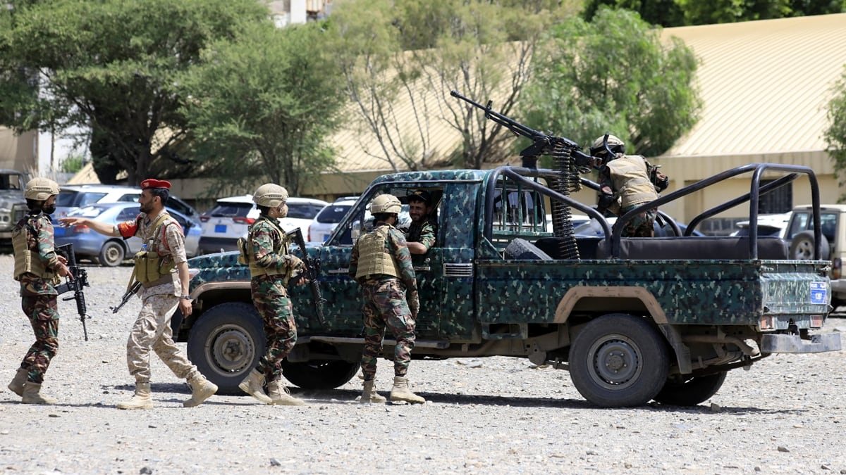 Guerra en Yemen desplaza a 112 mil personas y obliga a miles a huir por mar