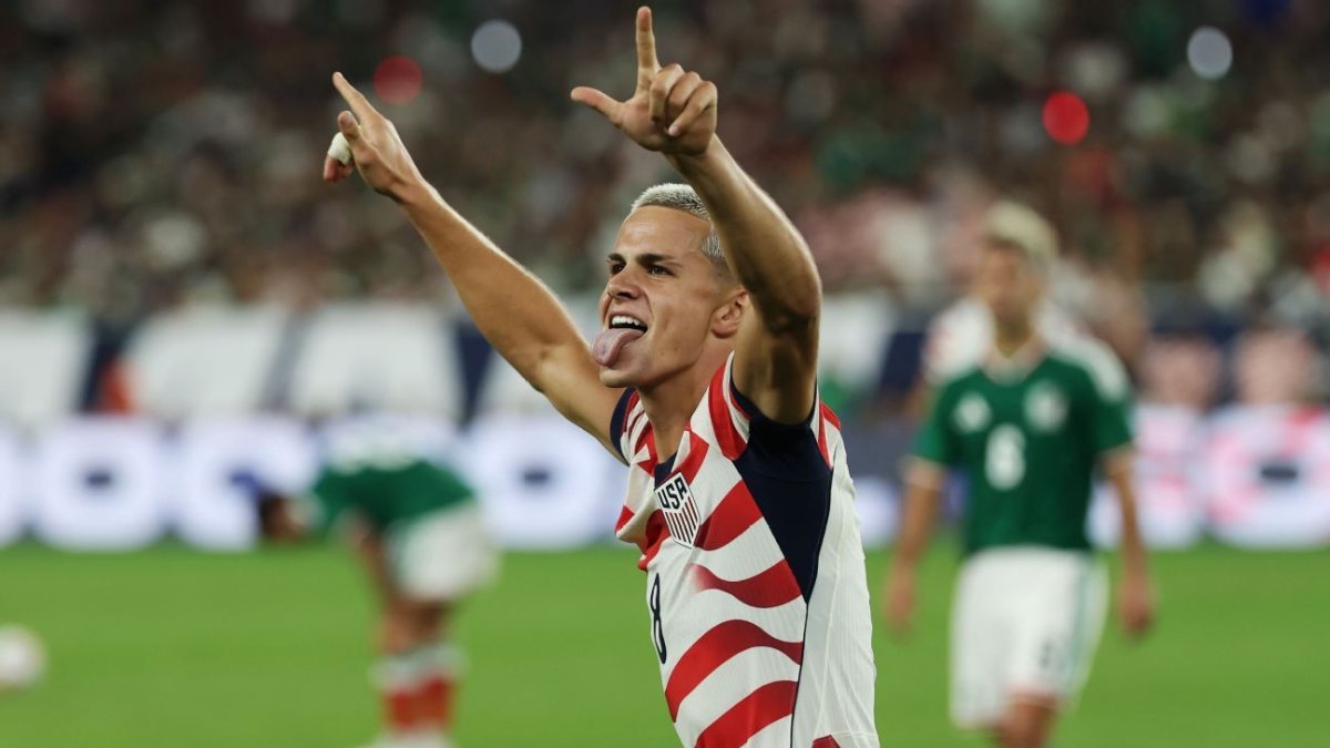 Cavan Sullivan hace historia ante México como el goleador más joven de Estados Unidos