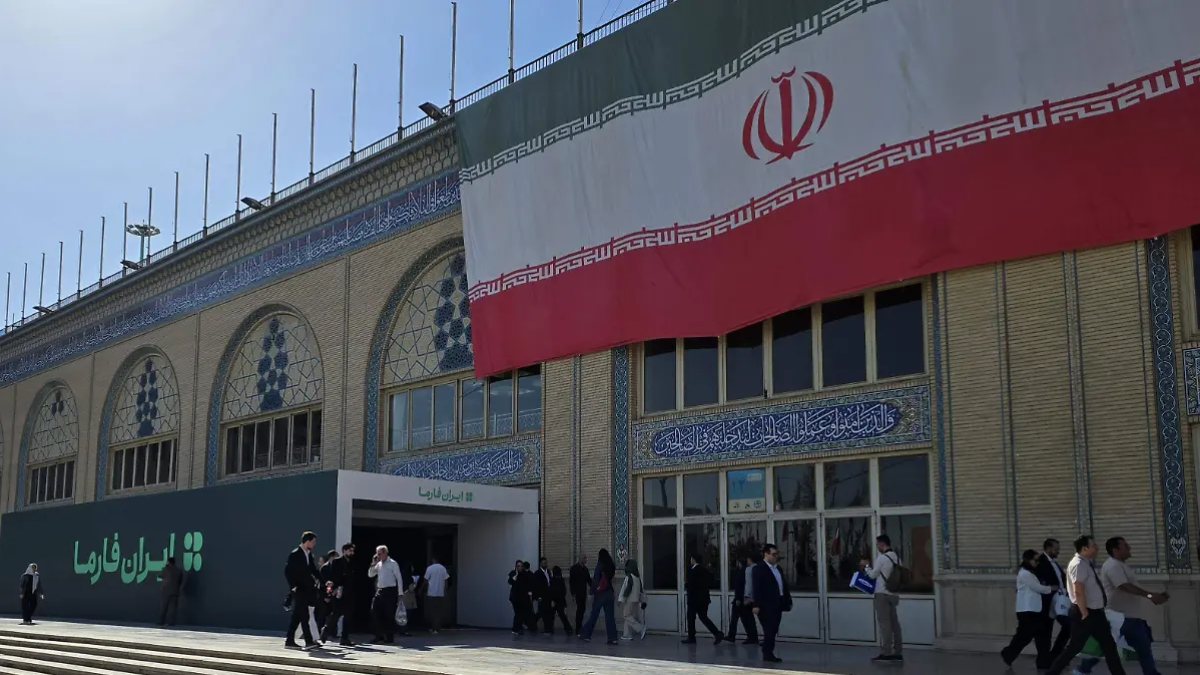 Irán condiciona reapertura del estrecho de Ormuz y mantiene presión sobre el mercado energético