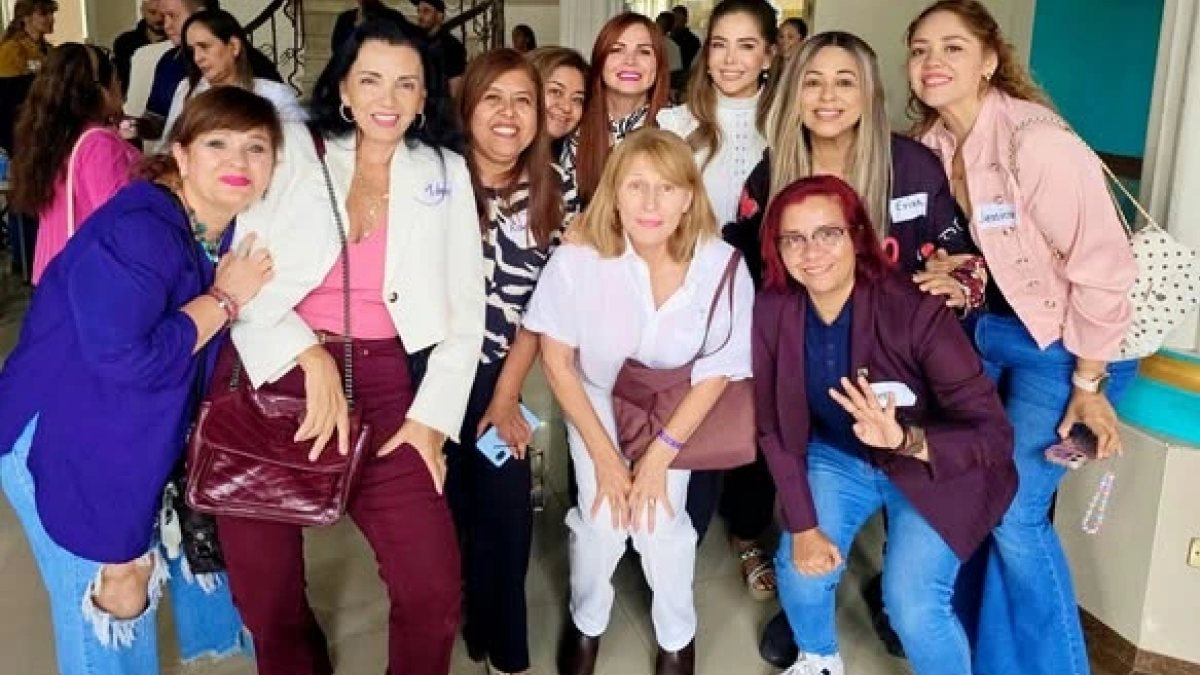 Tatiana Clouthier crea movimiento en Nuevo León tras rechazar designación de Clara Luz Flores