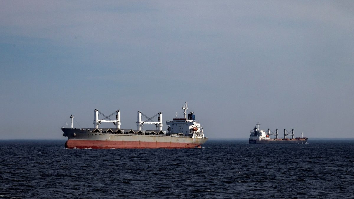 Turquía advierte que ataques de Rusia y Ucrania convierten al mar Negro en un nuevo frente de riesgo